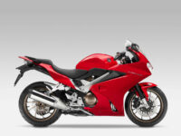 » Honda VFR800F 2014 3