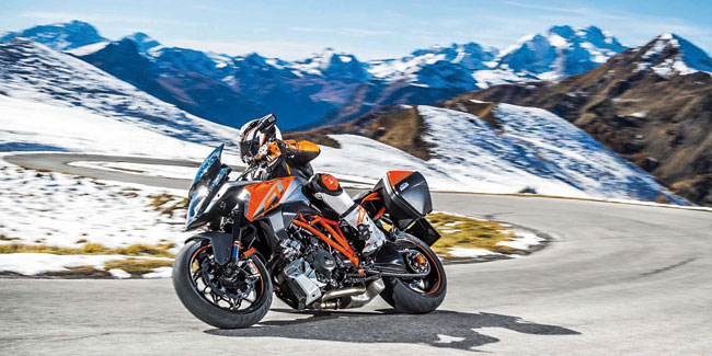 » 2016 KTM 1290 Super Duke GT 10