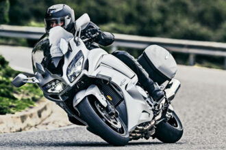 » 2016 Yamaha FJR1300AE EU