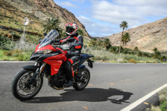 GPS 3/2017 » 1 MULTISTRADA 950 ACTION 42