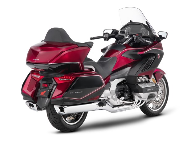 » 115831 2018 GL1800 Goldwing Tour